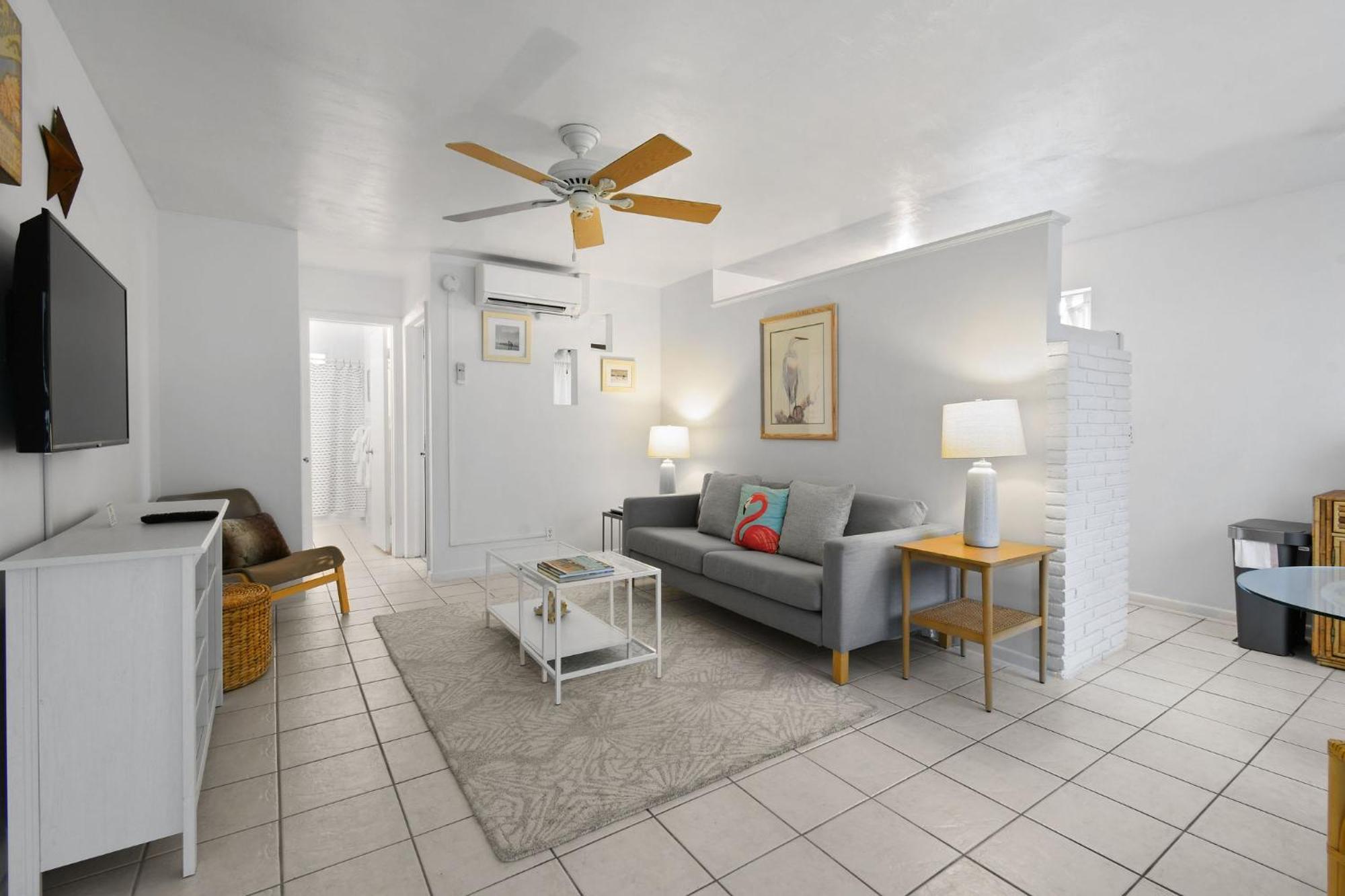 Sunshine Shores Boutique Apartments Palm Beach Shores Zewnętrze zdjęcie