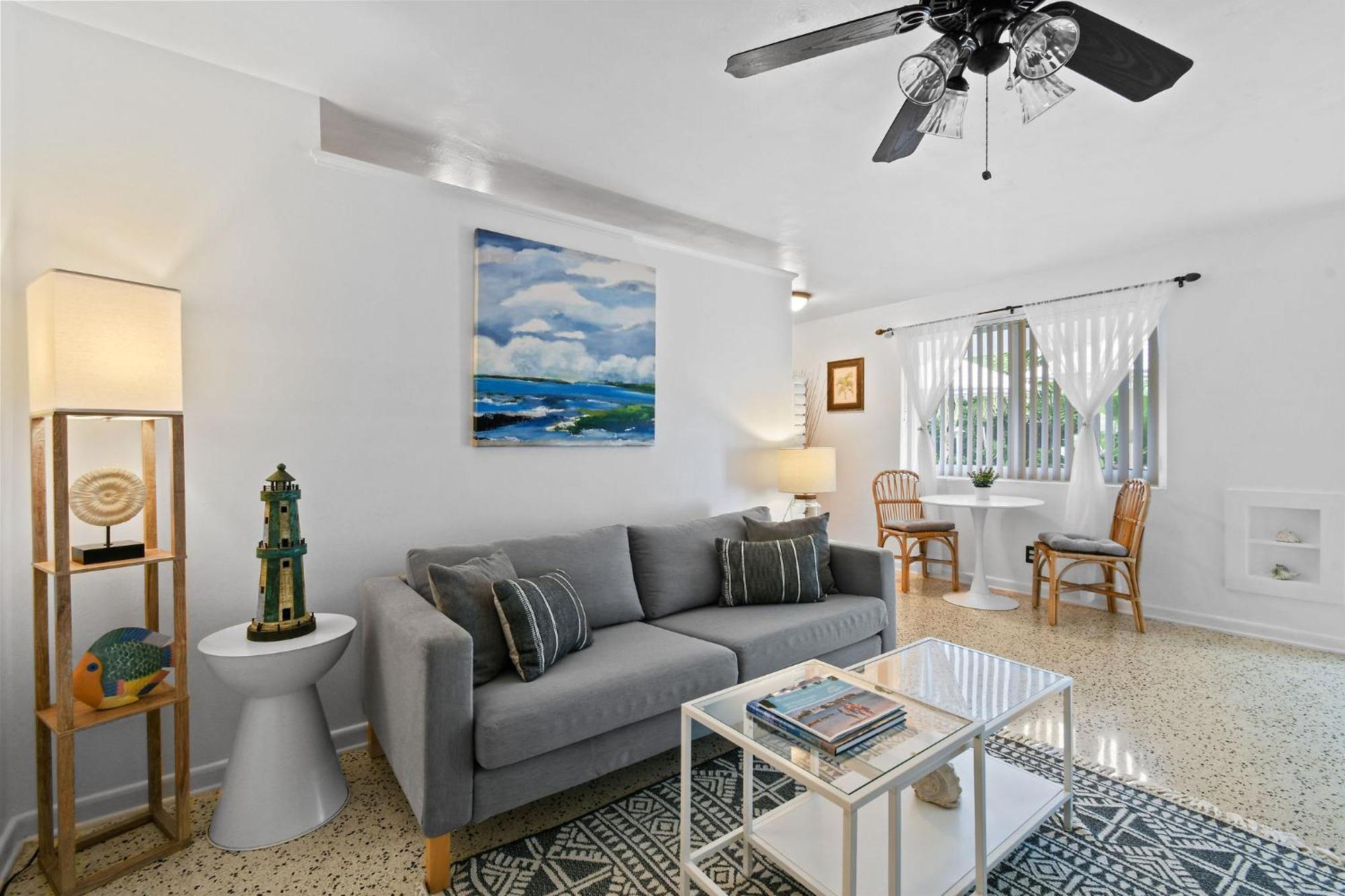 Sunshine Shores Boutique Apartments Palm Beach Shores Zewnętrze zdjęcie