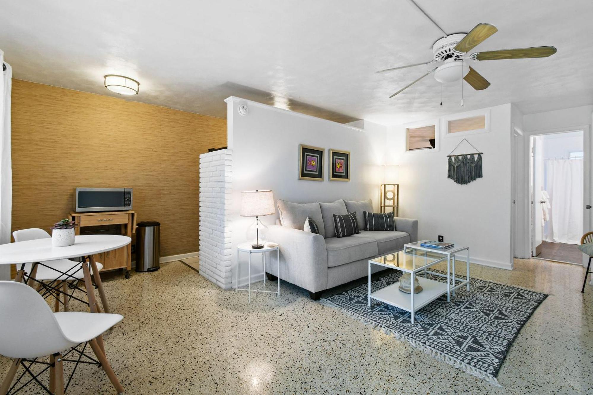 Sunshine Shores Boutique Apartments Palm Beach Shores Zewnętrze zdjęcie