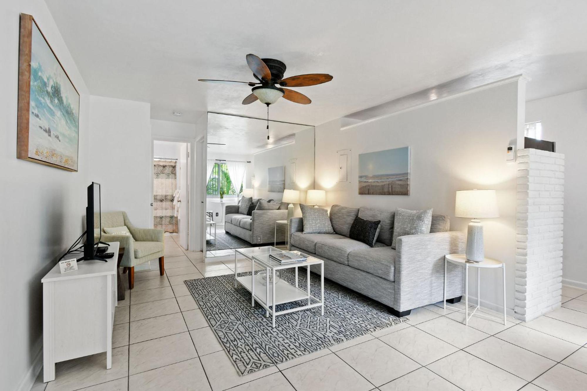 Sunshine Shores Boutique Apartments Palm Beach Shores Zewnętrze zdjęcie