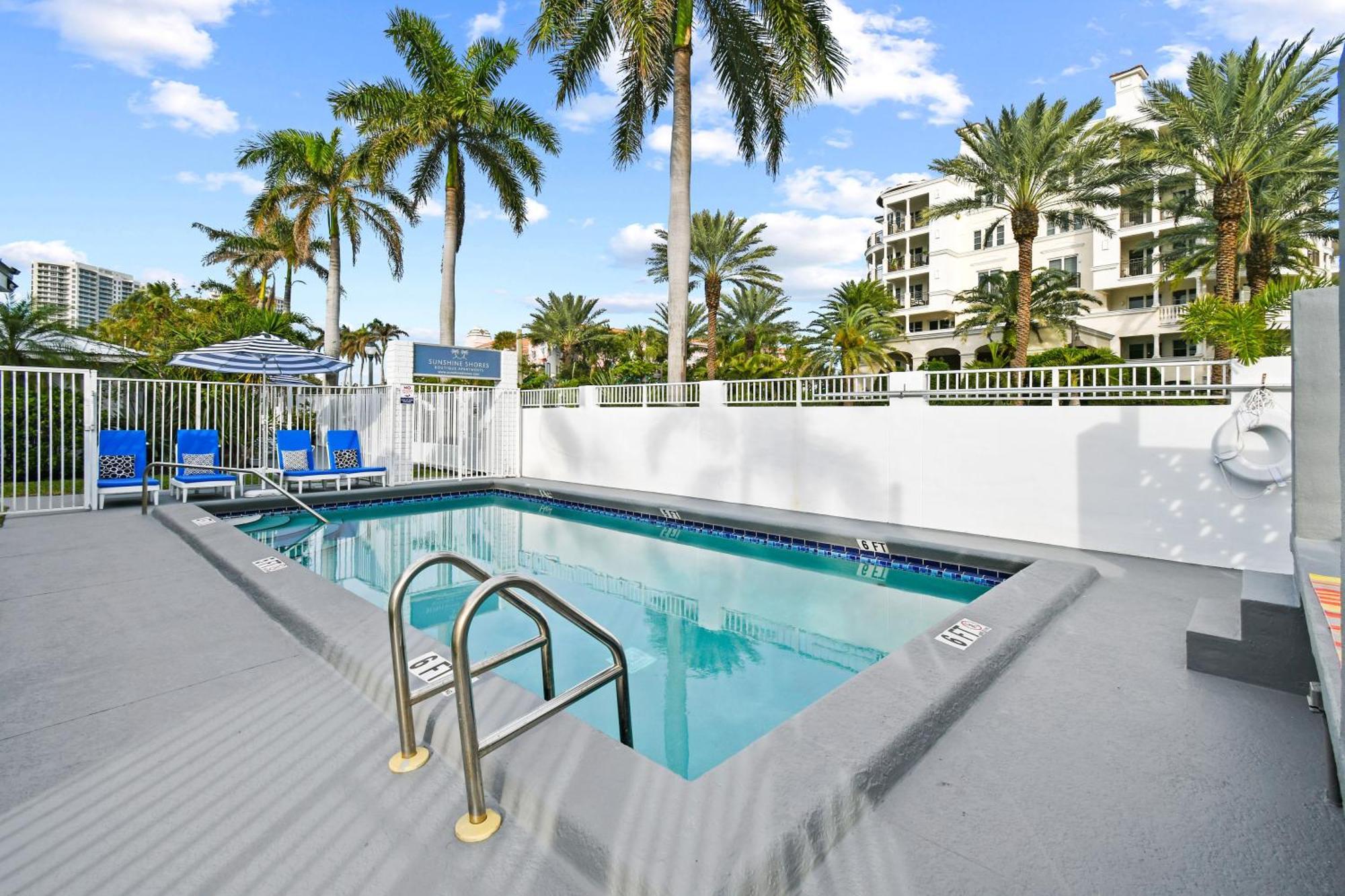 Sunshine Shores Boutique Apartments Palm Beach Shores Zewnętrze zdjęcie