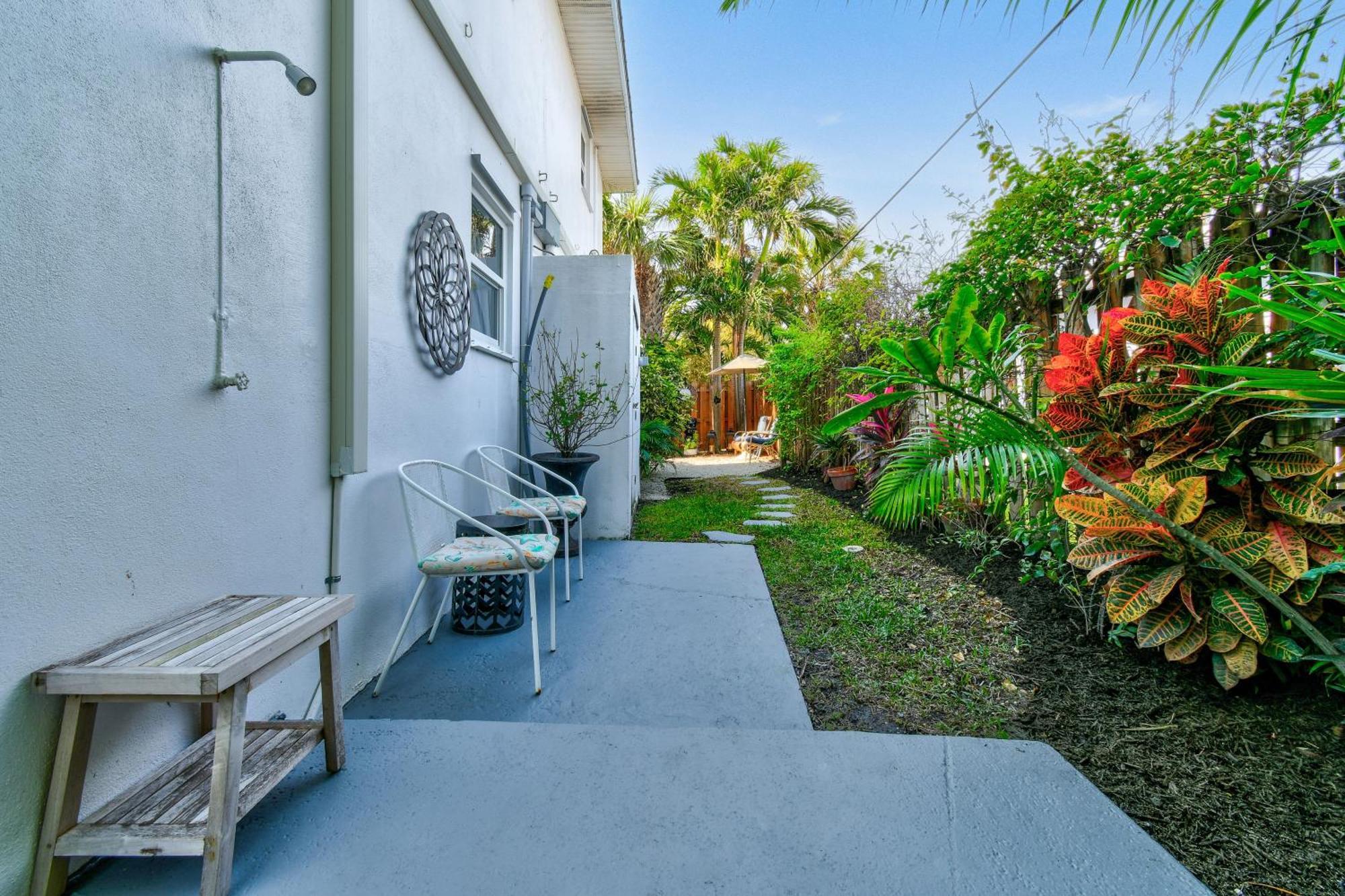 Sunshine Shores Boutique Apartments Palm Beach Shores Zewnętrze zdjęcie